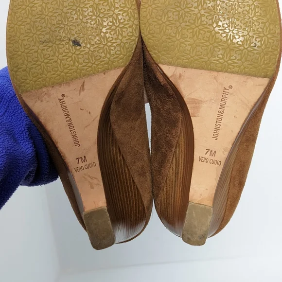 Johnston & Murphy suede wedges - Picture 14 of 16